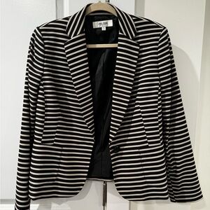 Jones Studio Size 12 Striped blazer, great condition